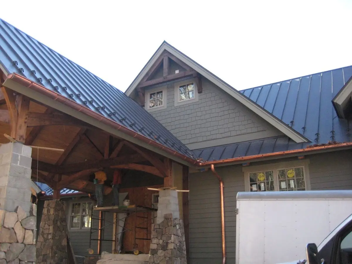 Craftsman Roofing team delivering quality roofing work in Austintown